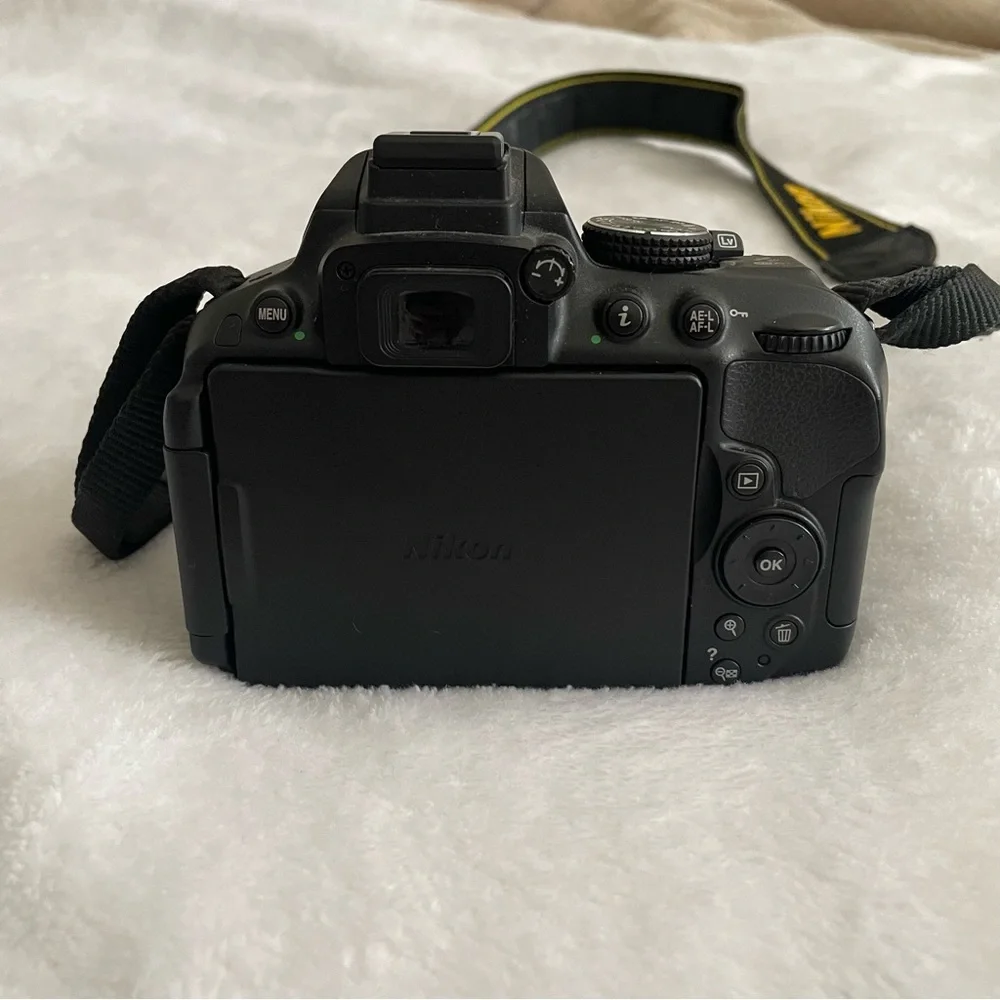 Nikon D5300 DSLR Camera with 18-55mm Lens